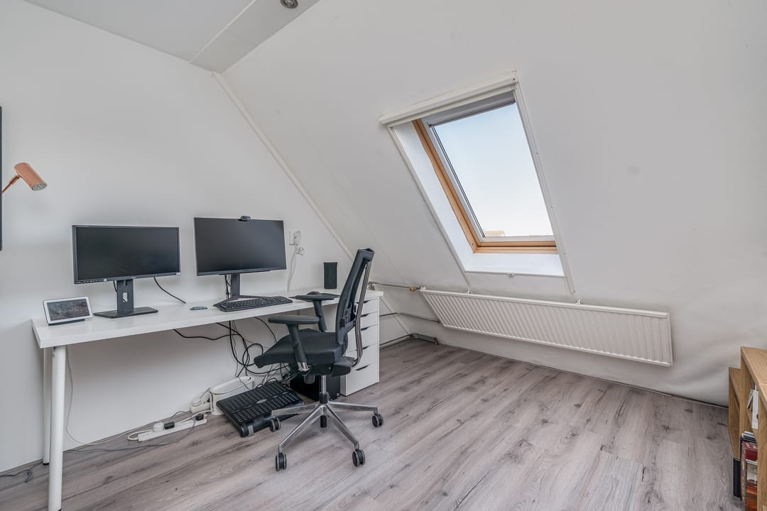 Photo 23 of Anton Wachterburg 92