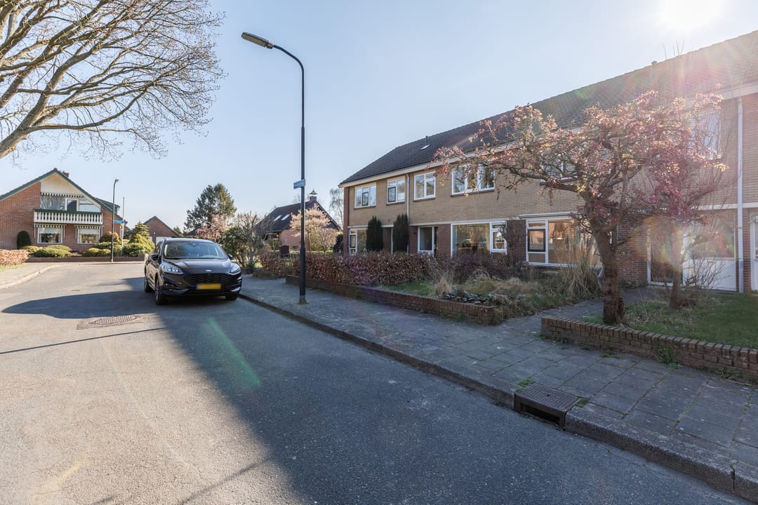 Photo 2 of Cavatinestraat 5