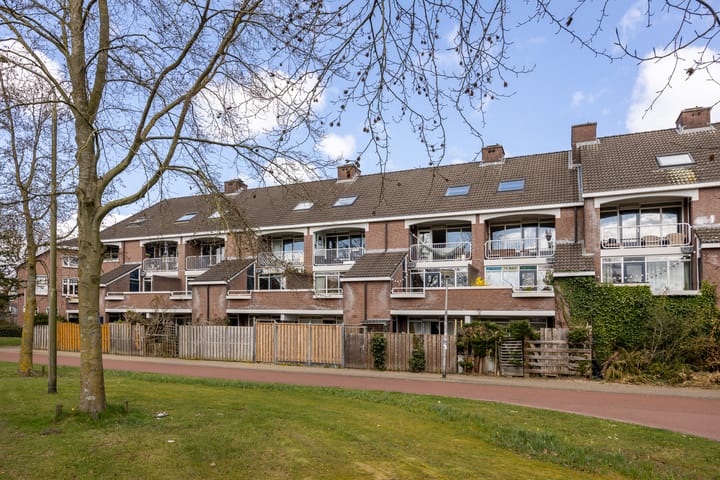 Photo 2 of Huzarenstraat 55