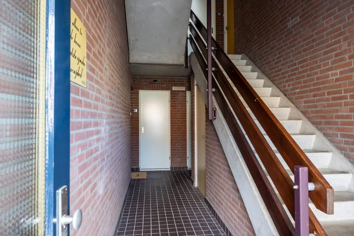 Photo 3 of Huzarenstraat 55