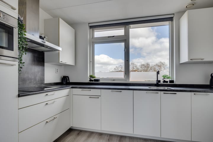 Photo 7 of Huzarenstraat 55