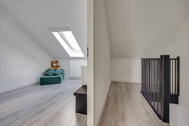 Photo 26 of Huzarenstraat 55