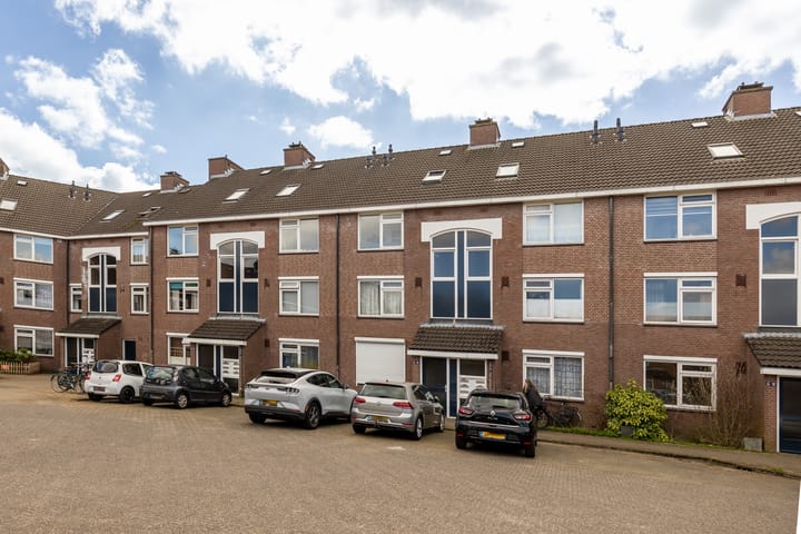 Photo 27 of Huzarenstraat 55