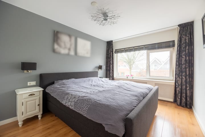 Photo 16 of Prins Bernhardstraat 9