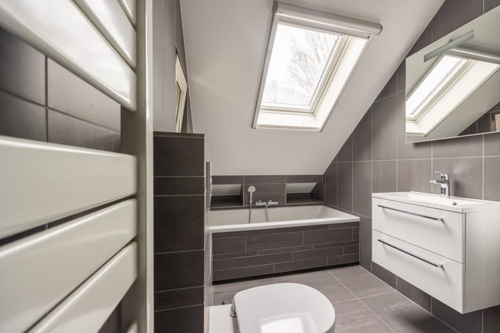 Photo 17 of Prins Bernhardstraat 9