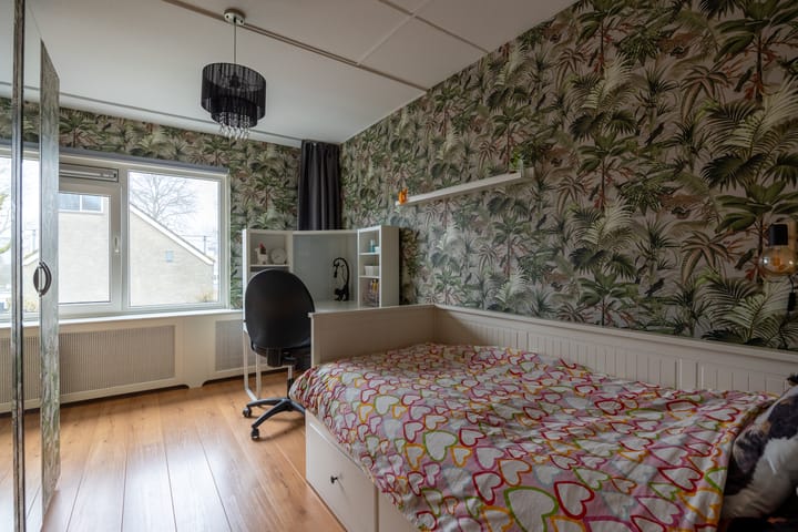 Photo 20 of Prins Bernhardstraat 9