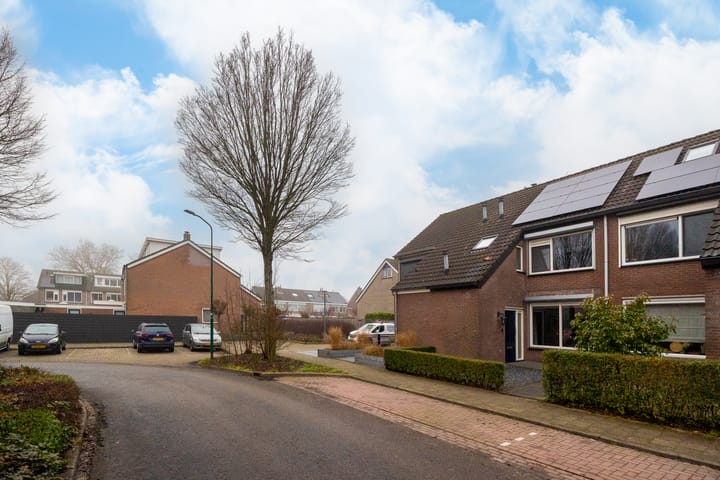 Photo 26 of Prins Bernhardstraat 9