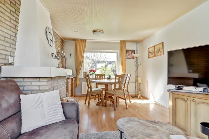 Photo 11 of Middenstraat 14