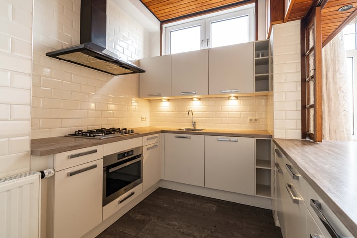 Foto 4 van Van Beuningenstraat 61
