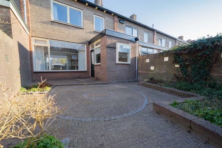 Photo 28 of Pieter Breughelstraat 9