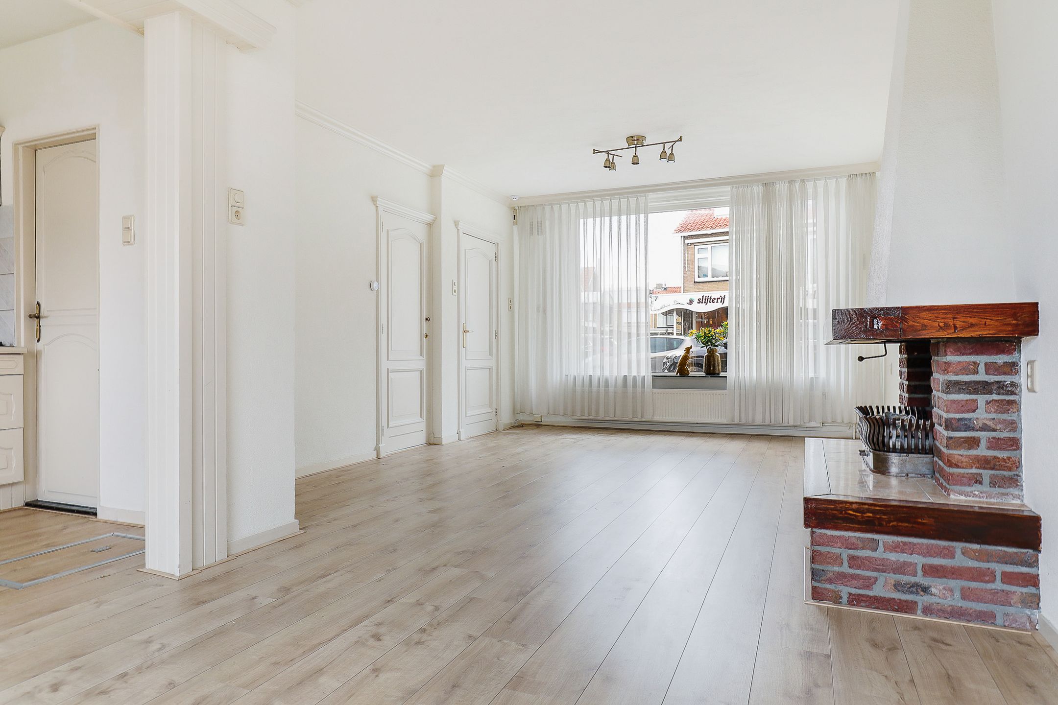 Photo 6 of Burgemeester van Baarstraat 39