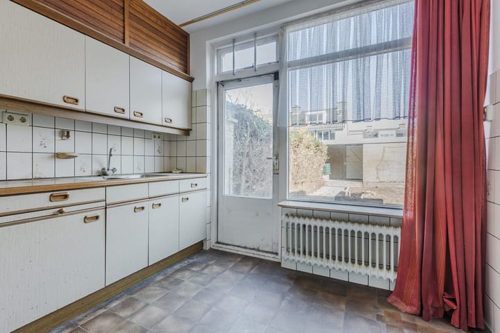 Photo 10 of Meent 57