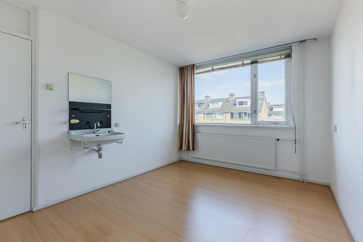 Photo 20 of Meent 57