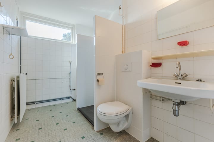 Photo 26 of Meent 57