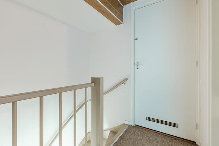 Photo 32 of Meent 57