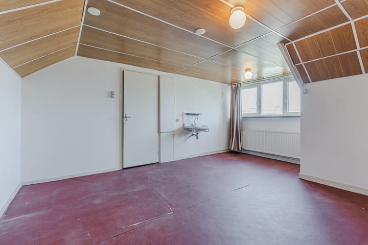 Photo 34 of Meent 57