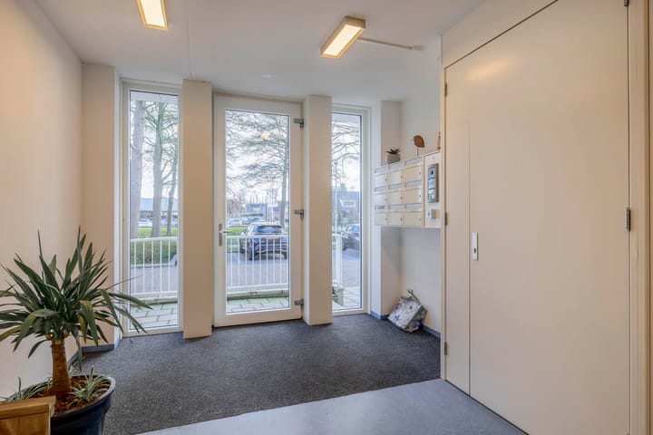 Foto 9 van Bladgroen 4-B