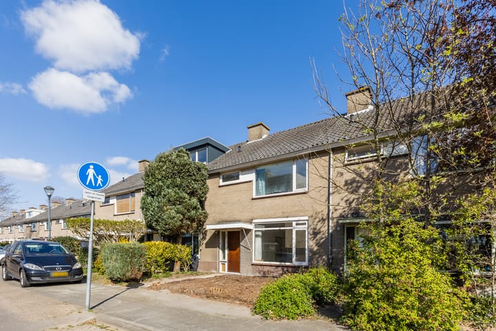 Photo 45 of Meent 57