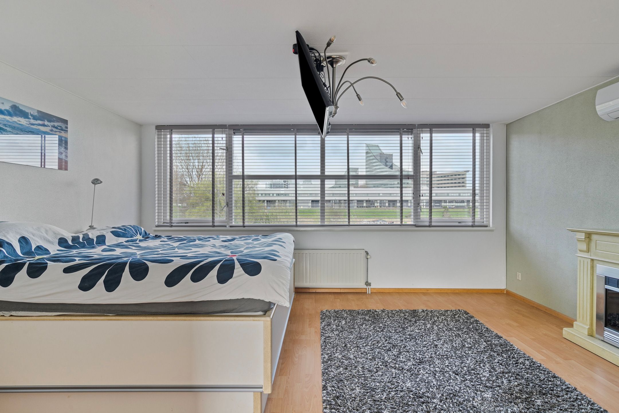 Foto 24 van IJsselmondselaan 203-A