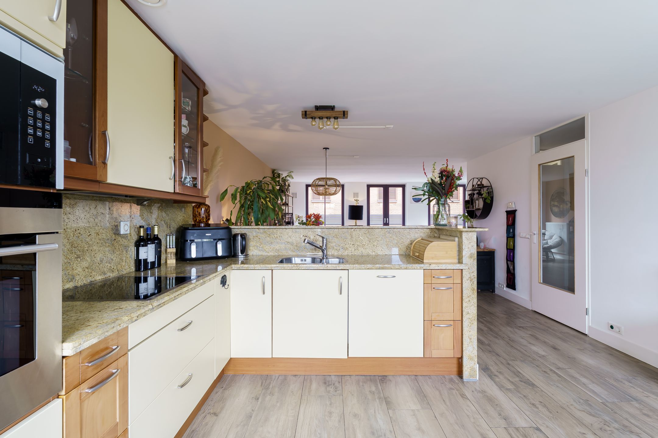 Foto 15 van Pikeur 12