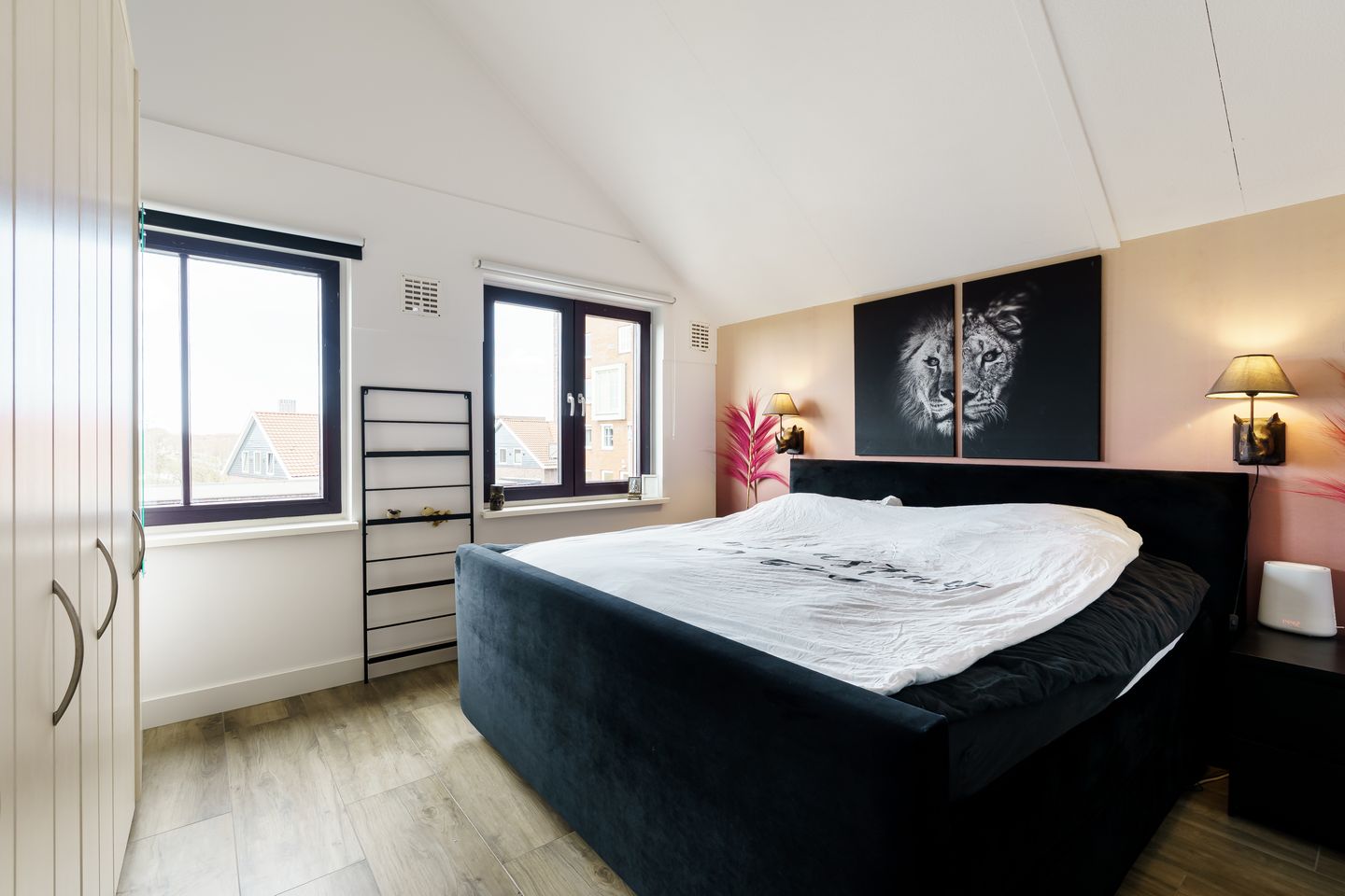 Foto 20 van Pikeur 12