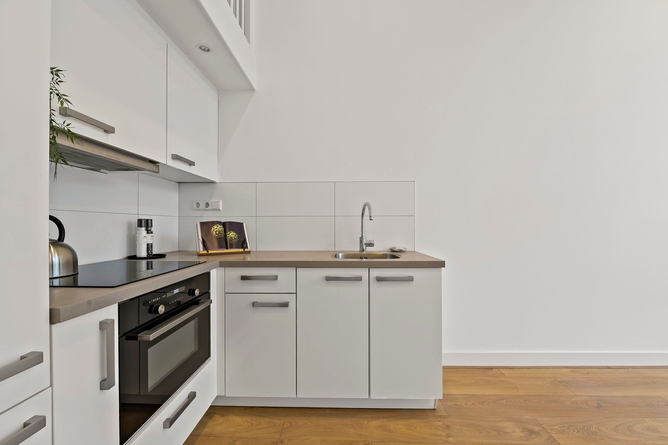 Foto 9 van Minckelersstraat 10-D