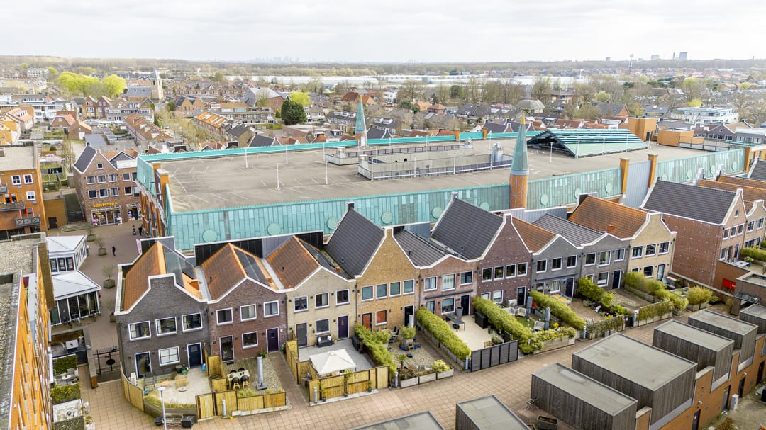 Foto 32 van Pikeur 12