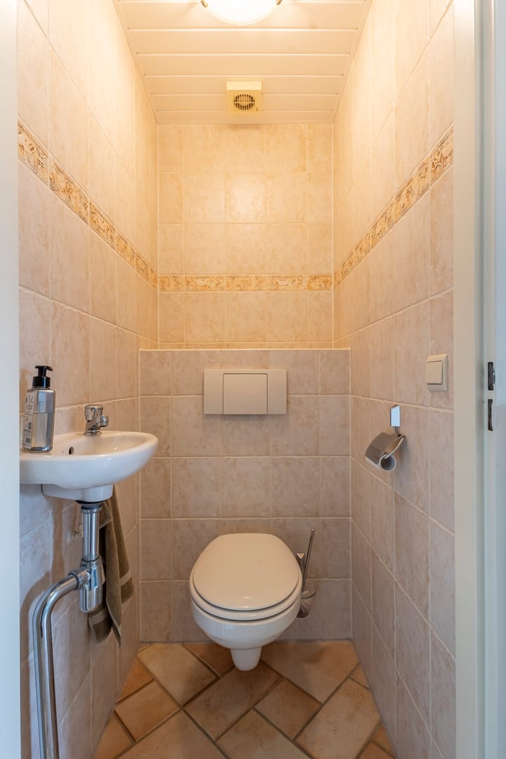 Foto 7 van Meeuwenlaan 7