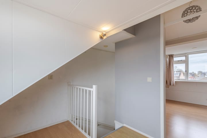 Foto 26 van Meeuwenlaan 7