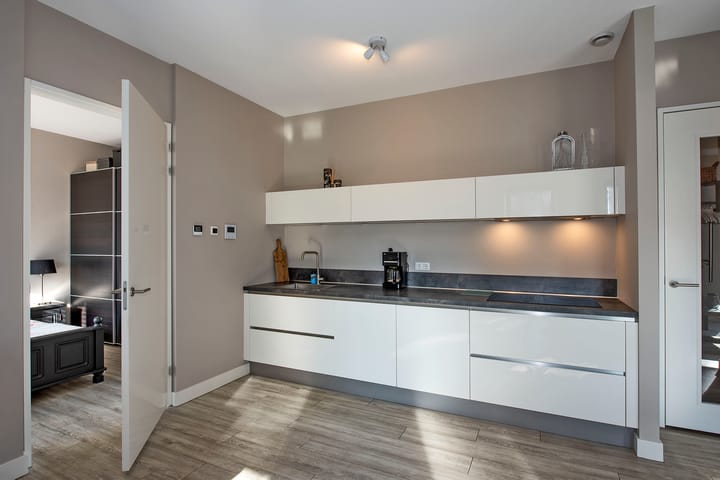 Foto 6 van Stationsdwarsweg 15-102