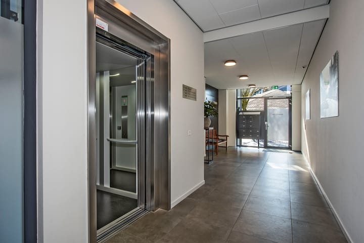 Foto 24 van Stationsdwarsweg 15-102