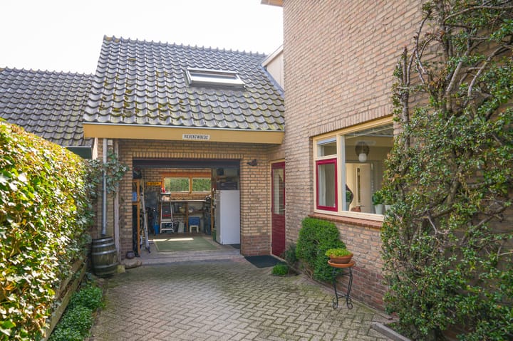 Photo 38 of Willibrordusstraat 24