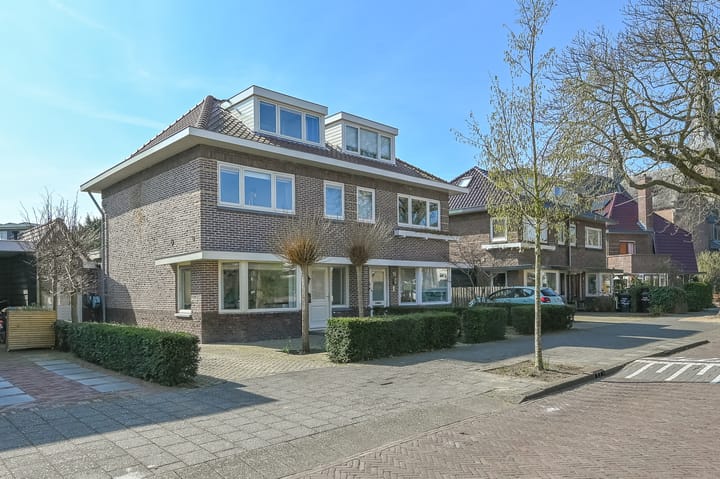 Foto 1 van P.C. Hooftlaan 12