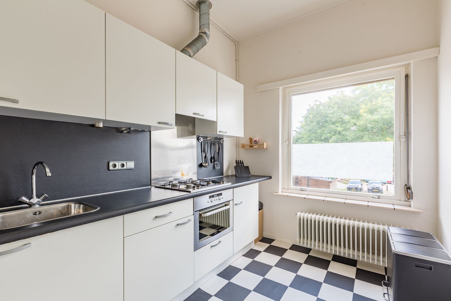 Photo 10 of Bredevoortsestraatweg 39-A