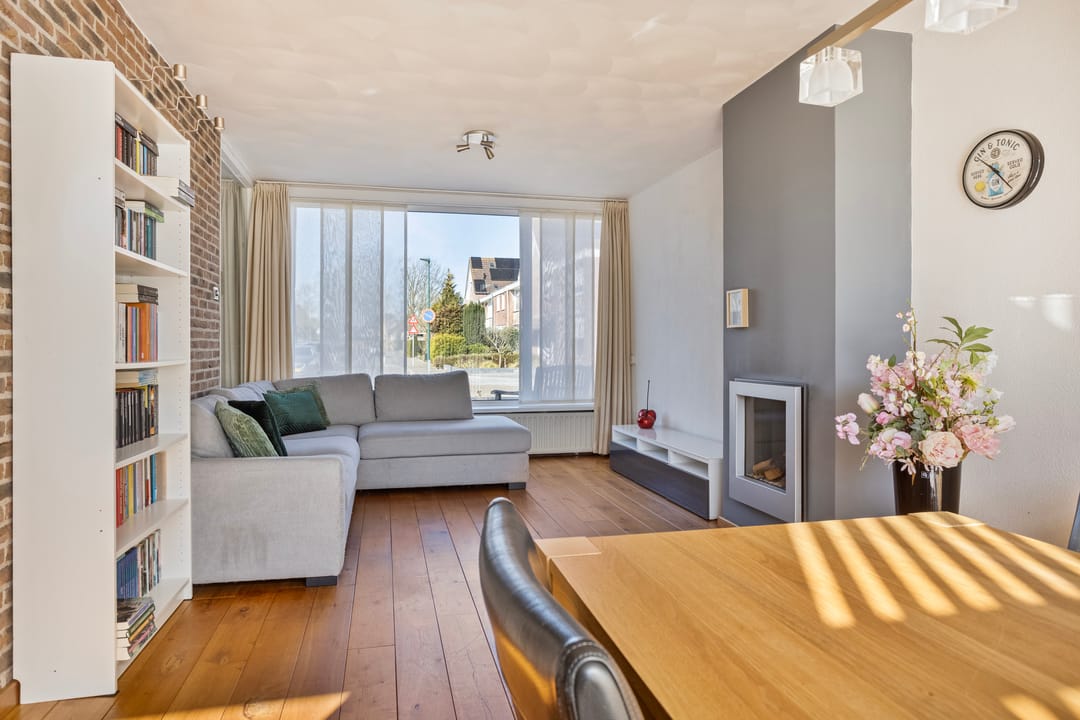 Foto 2 van van Ostadestraat 4