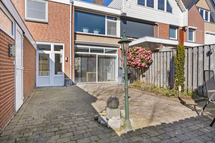 Foto 6 van van Ostadestraat 4