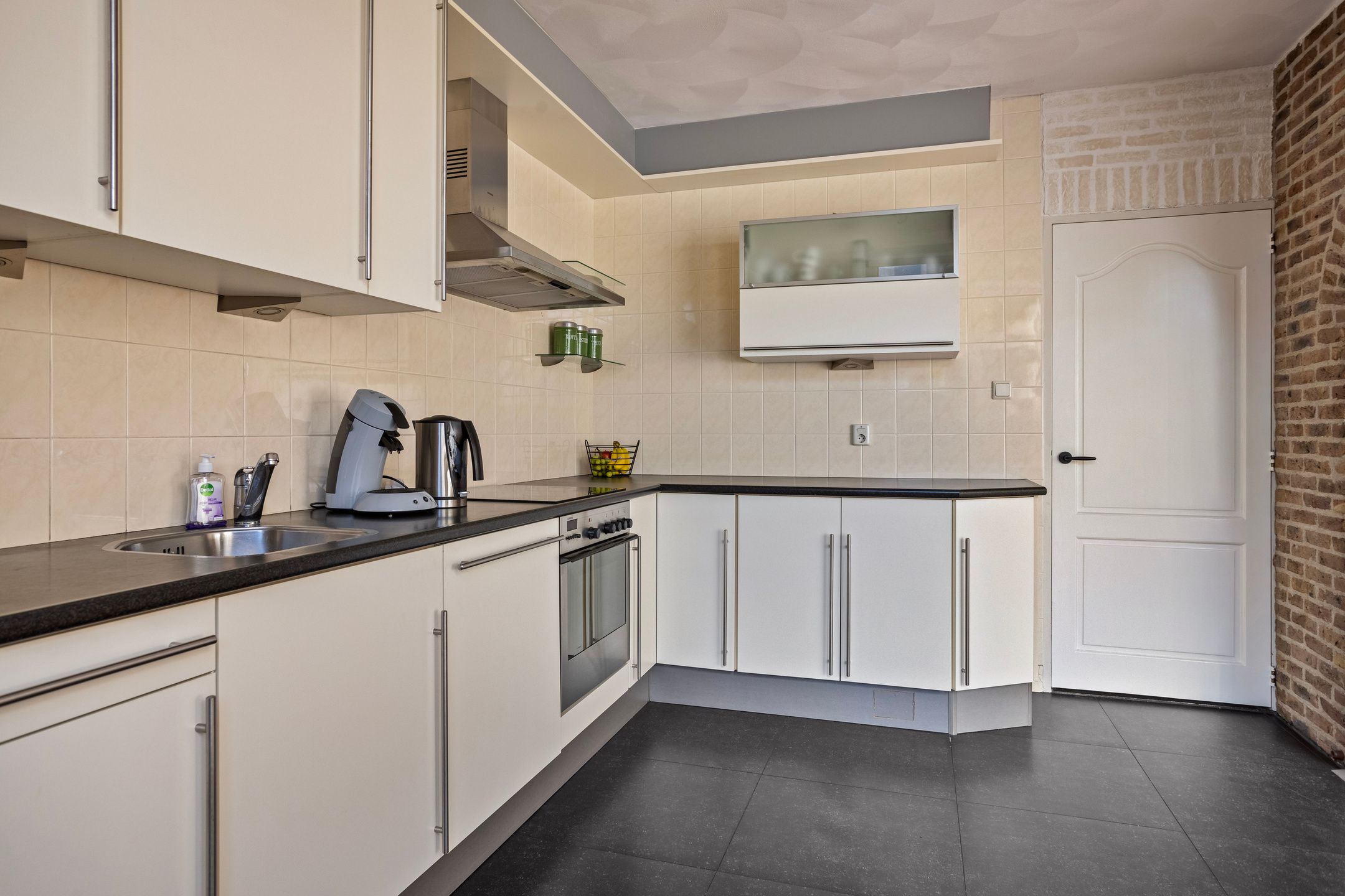 Foto 12 van van Ostadestraat 4