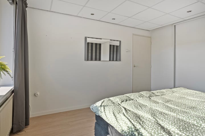 Foto 21 van van Ostadestraat 4