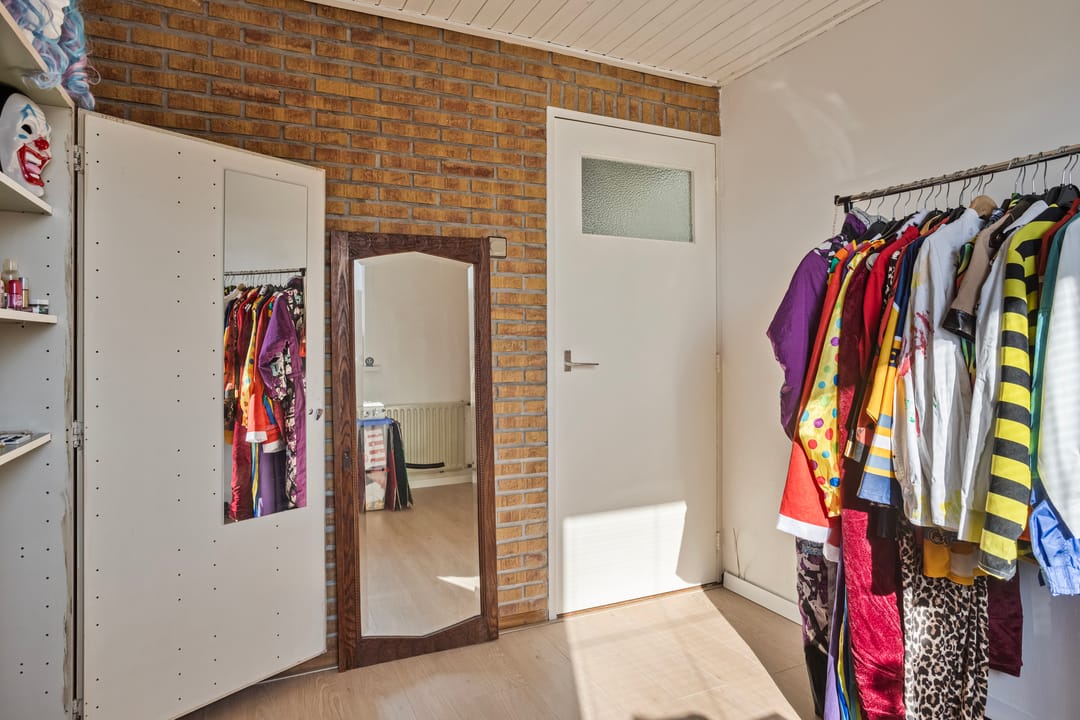 Foto 28 van van Ostadestraat 4