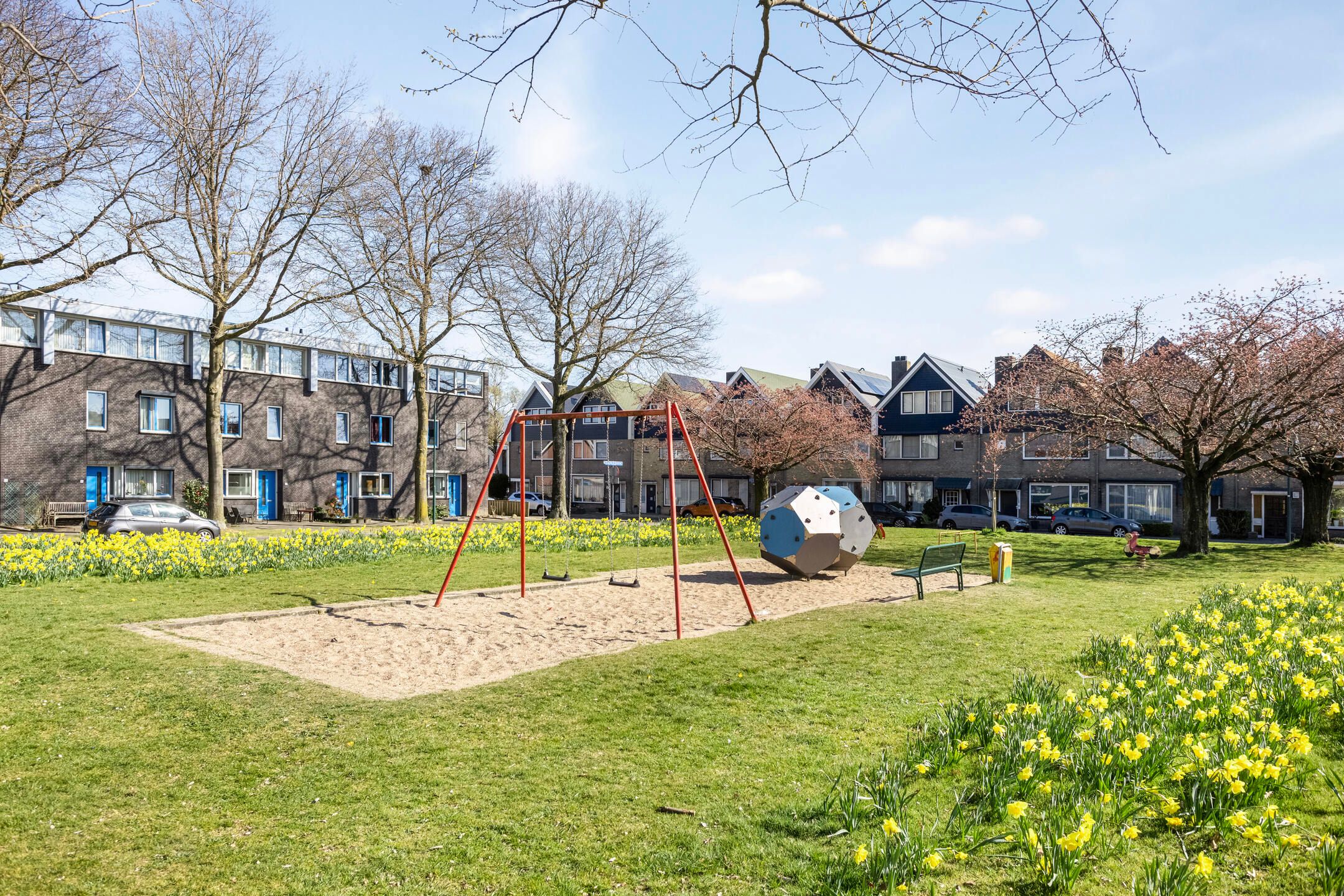 Foto 33 van van Ostadestraat 4