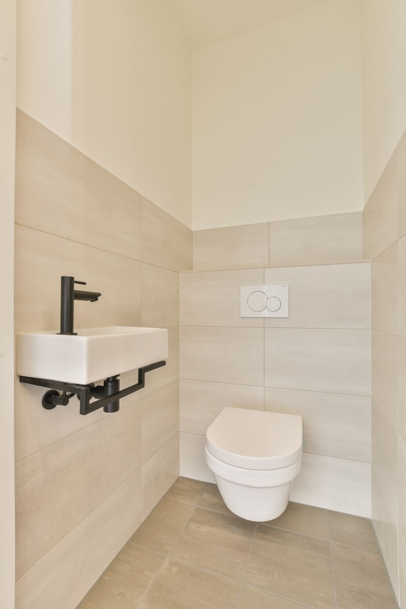 Photo 19 of Fort Rhijnauwenstraat 70