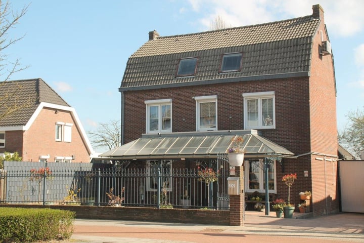 Foto 2 van Locht 93