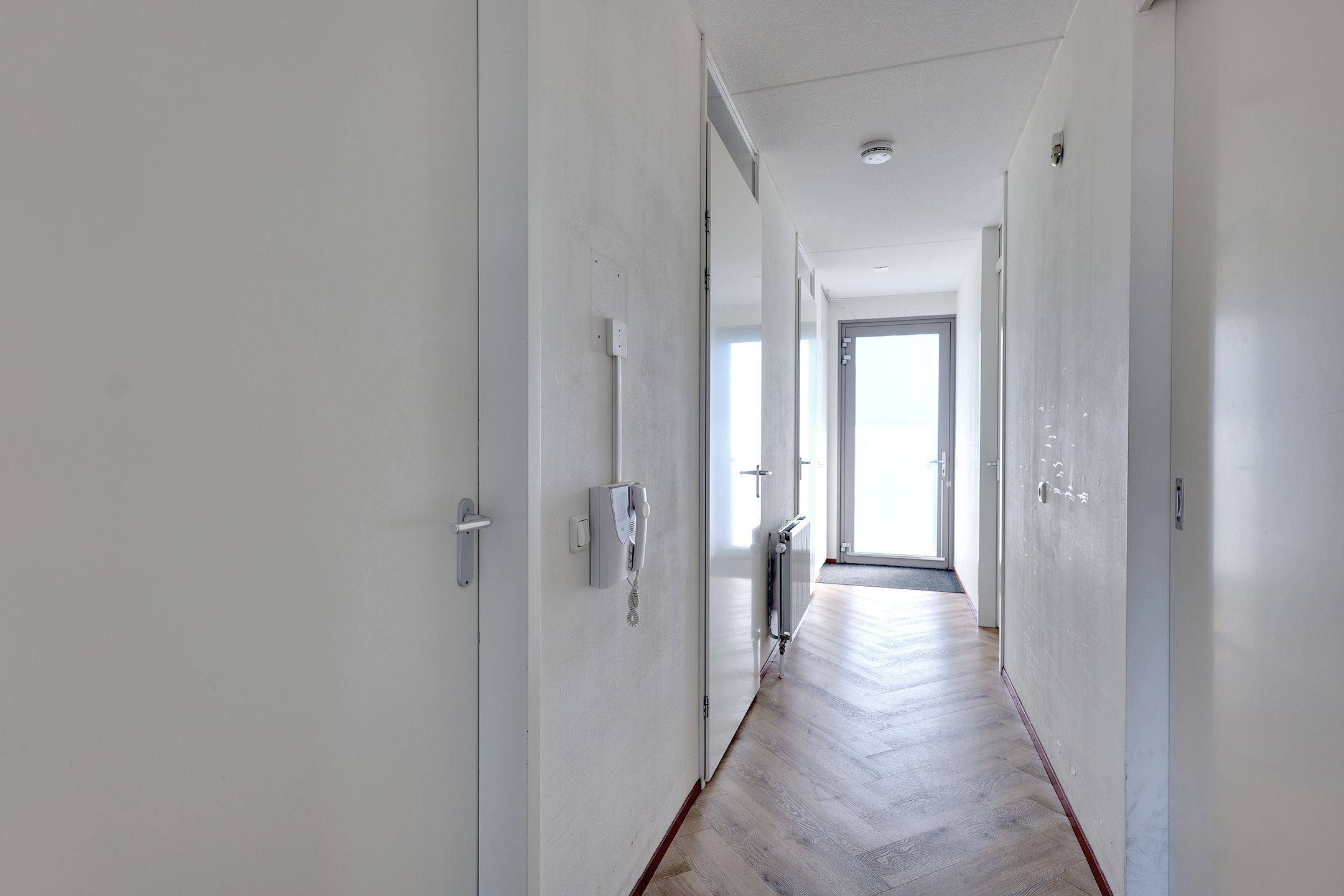 Foto 15 van Churchillplein 12