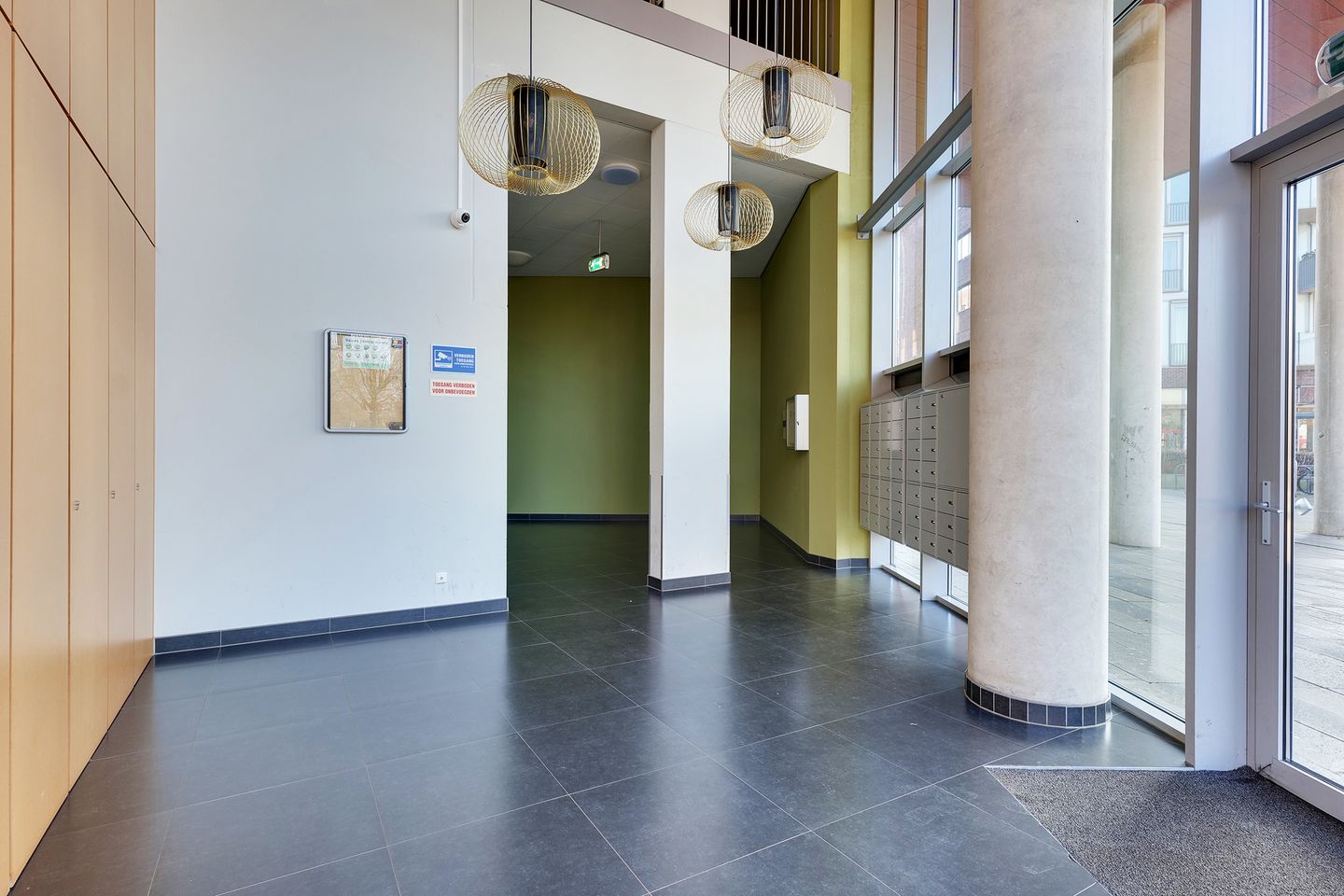 Foto 35 van Churchillplein 12