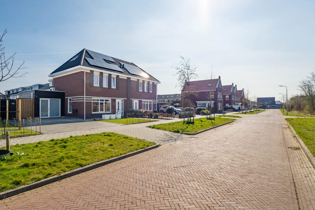 Foto 8 van Harinxma van Donialeane 16