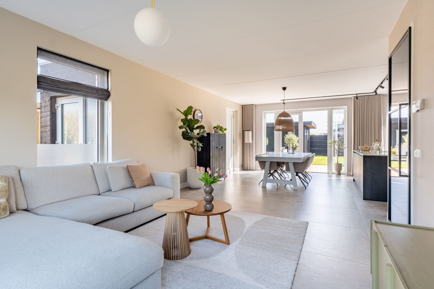 Foto 19 van Harinxma van Donialeane 16