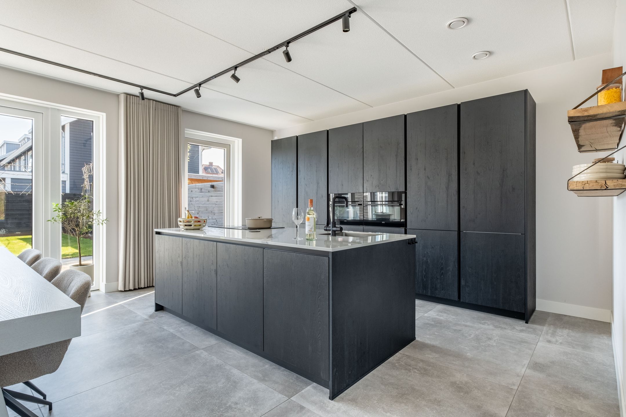 Foto 27 van Harinxma van Donialeane 16