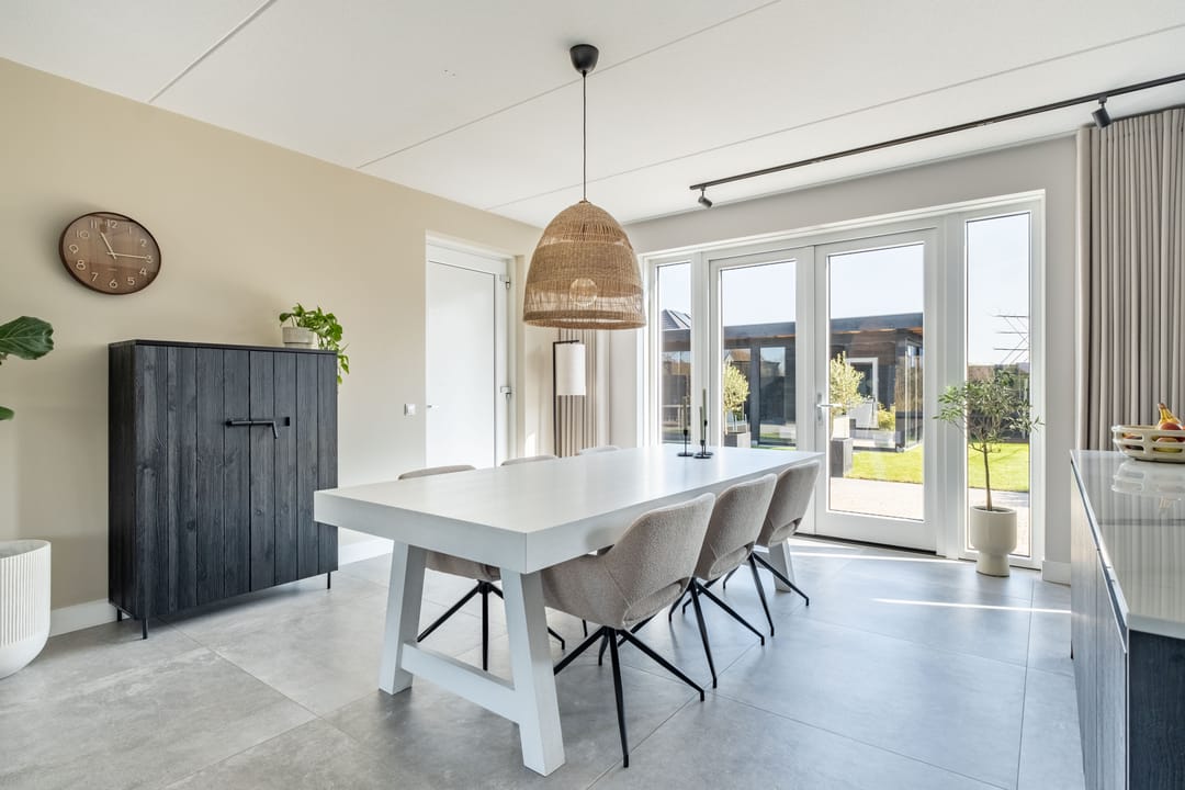 Foto 28 van Harinxma van Donialeane 16