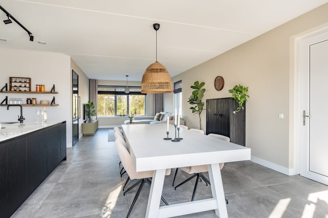 Foto 32 van Harinxma van Donialeane 16