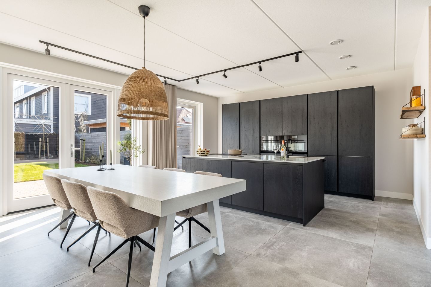 Foto 35 van Harinxma van Donialeane 16